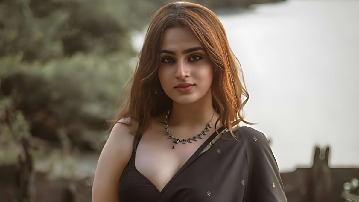Ayesha khan in Big Boss 17